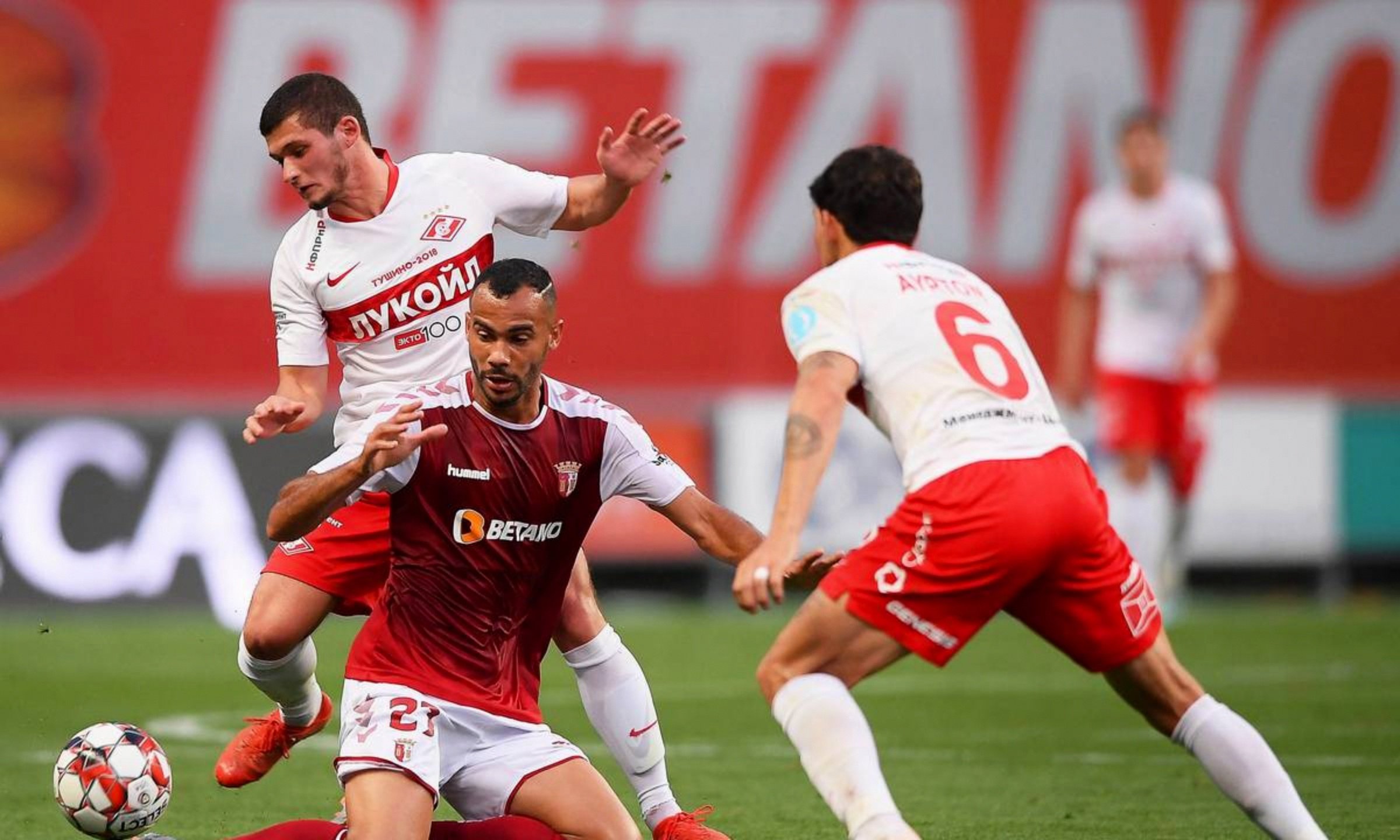 包含刚刚！明尼苏达森林狼围绕葡超调整名单武汉三镇止住颓势备战欧联，托特纳姆围绕NBA季后赛调整名单的词条